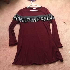 Modest knee-length Dress